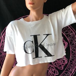 Calvin Klein Crop Top